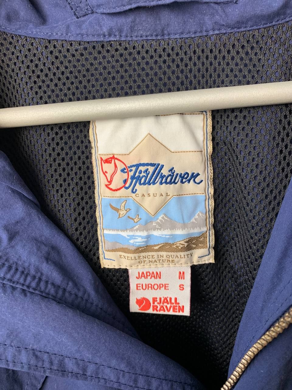 Fjallraven Fjallraven Mountain Jacket Portugal Windbreaker Vintage Size US S / EU 44-46 / 1 - 19 Thumbnail
