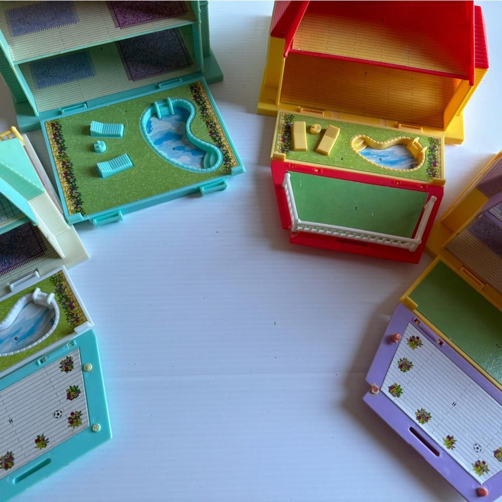 Designer Vintage Polly Pocket Dollhouse, 4-Story Mansion with Pool Size ONE SIZE - 3 Thumbnail