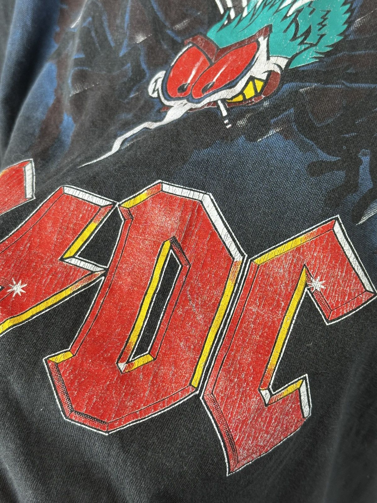 Vintage AC/DC Fly on the Wall Tour 90s Single Stitch Tee Faded Size US L / EU 52-54 / 3 - 7 Thumbnail