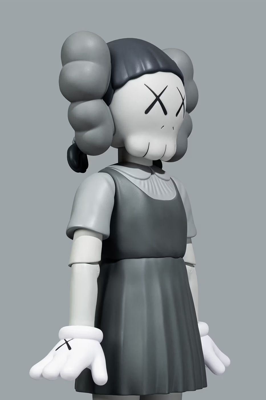 Kaws × Medicom Toy Kaws x Squid Game Young-Hee Vinyl Figure Grey Size ONE SIZE - 3 Thumbnail