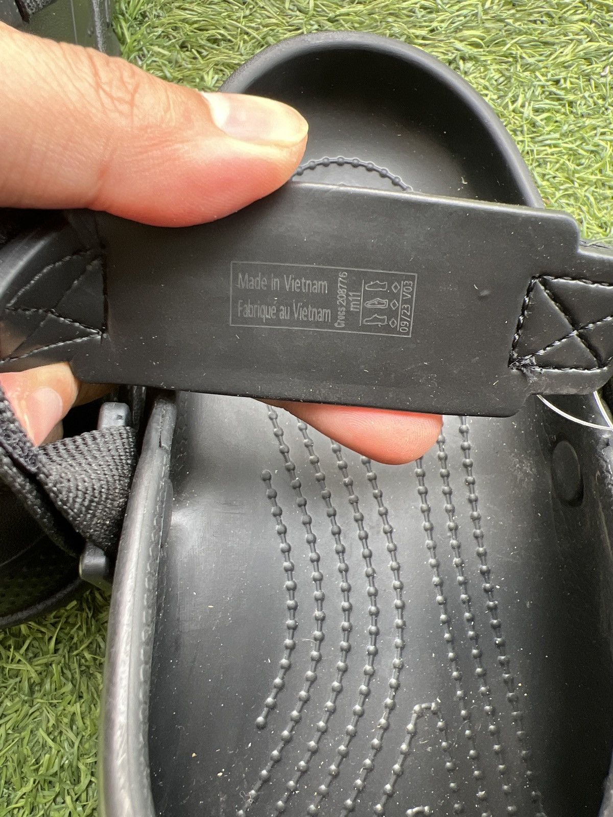 Crocs Crocs Duet Max II Clog Black 208776-100 Size US 11 / EU 44 - 7 Thumbnail