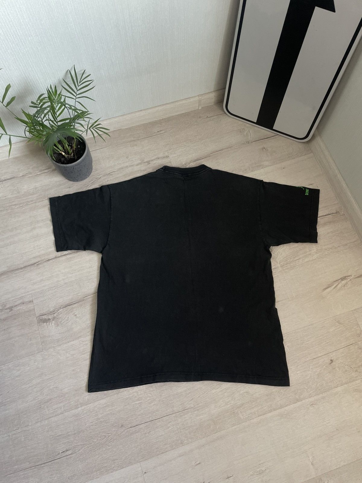 Vintage Vintage Faded Bone In Love Tee Skeleton Distressed Y2k Size US XL / EU 56 / 4 - 9 Thumbnail