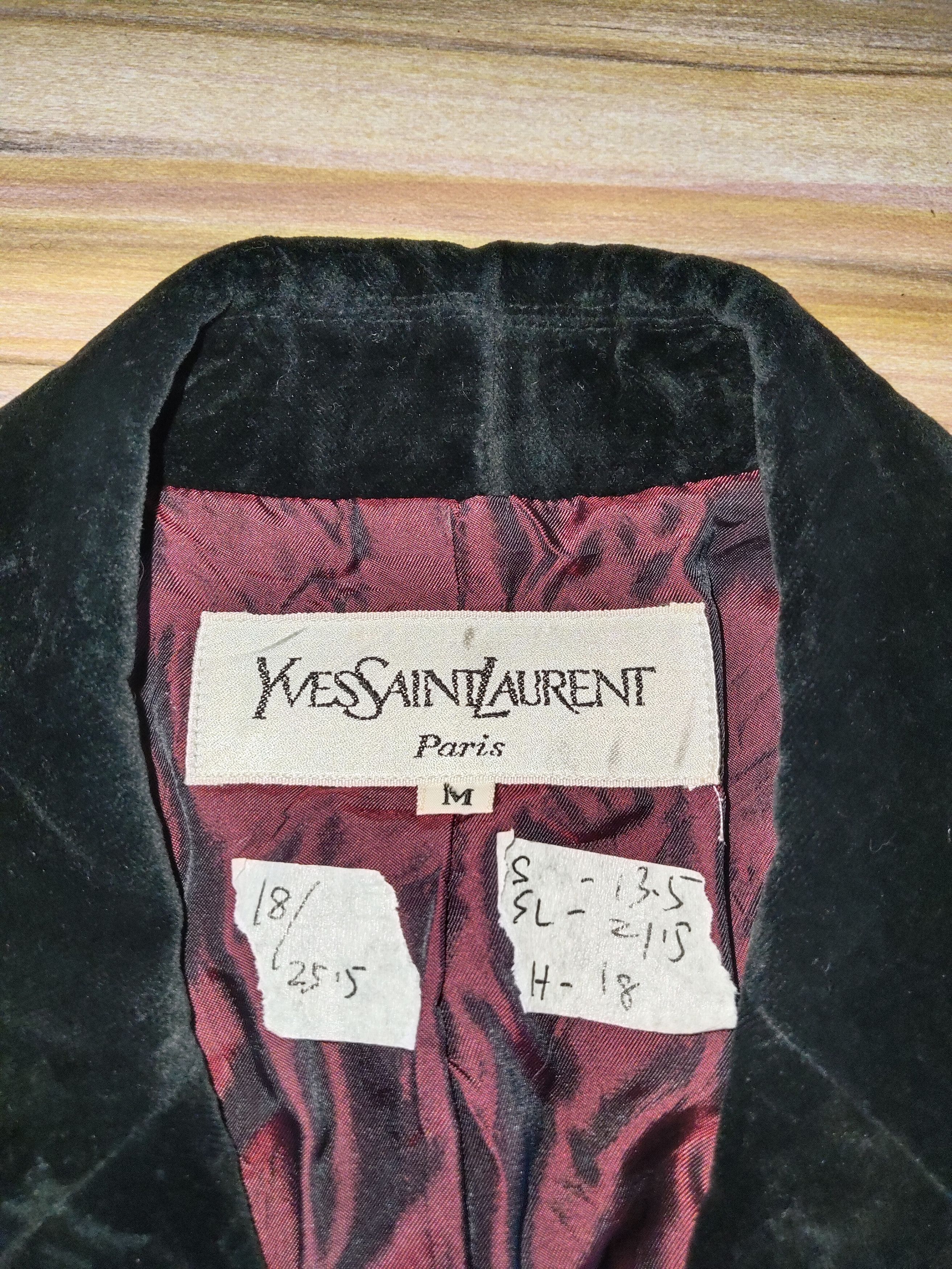 Yves Saint Laurent YVES SAINT LAURENT Velvet Coat Blazer Size S / US 4 / IT 40 - 2 Thumbnail