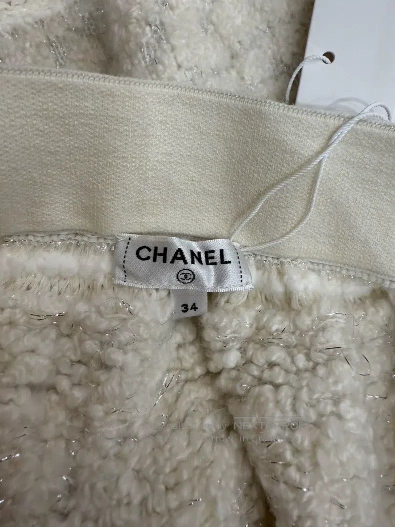 Chanel Chanel White cashmere skirt Size 42" / US 20 - 5 Thumbnail