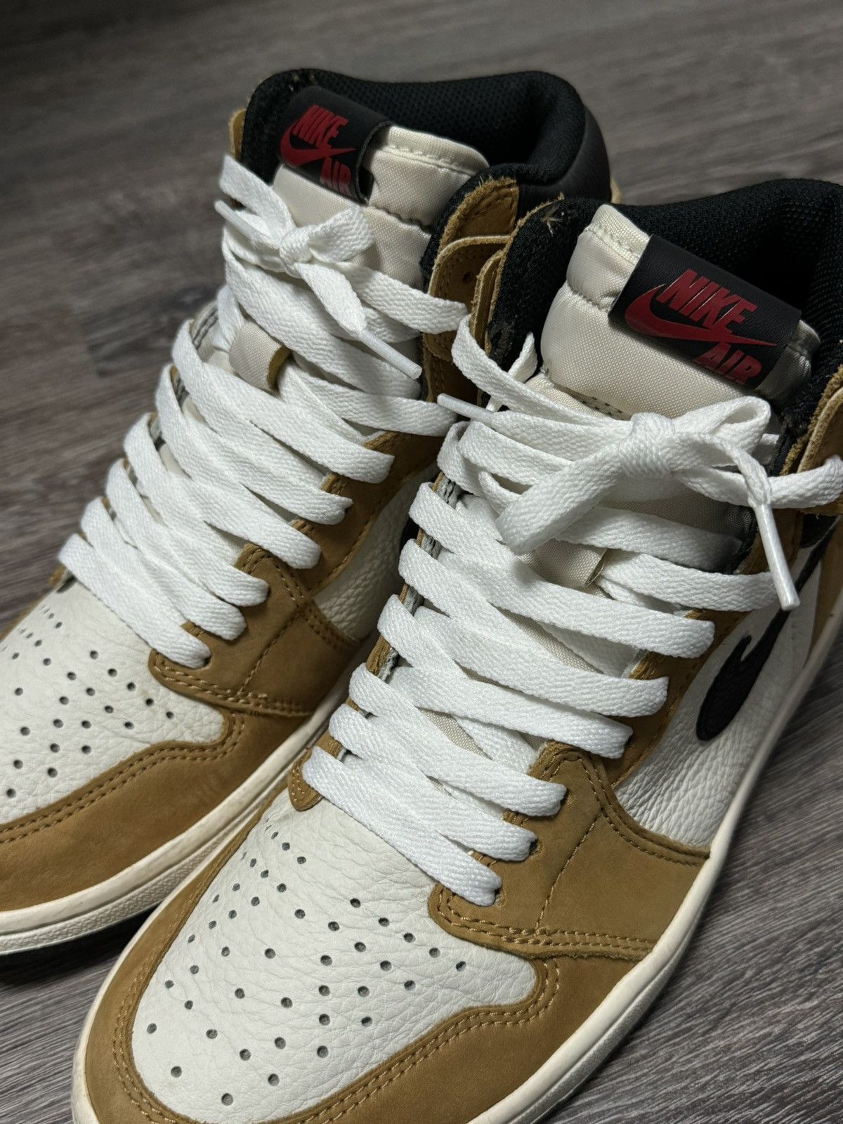 Jordan Brand Air jordan 1 retro high Rookie of the year Size US 8.5 / EU 41-42 - 5 Thumbnail