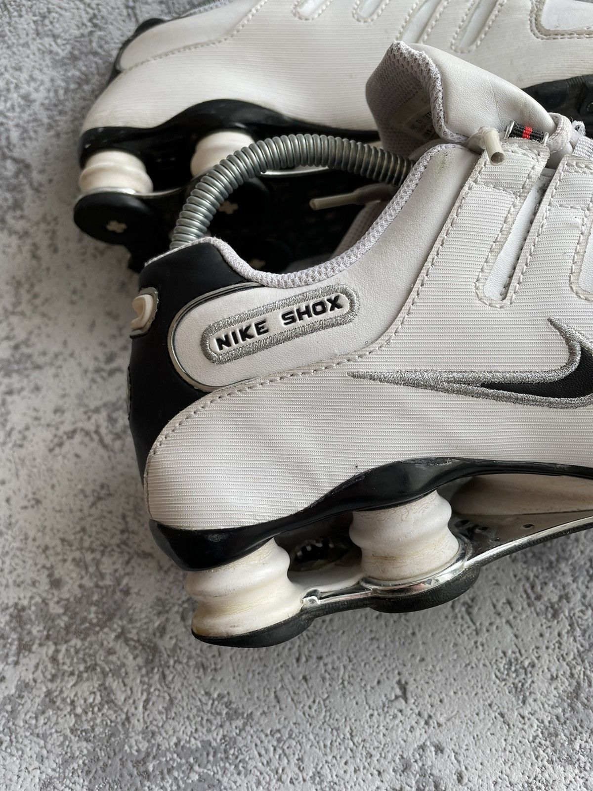 Nike Vintage Nike Shox NZ Shoes Sneakers Size US 7 / EU 40 - 3 Thumbnail
