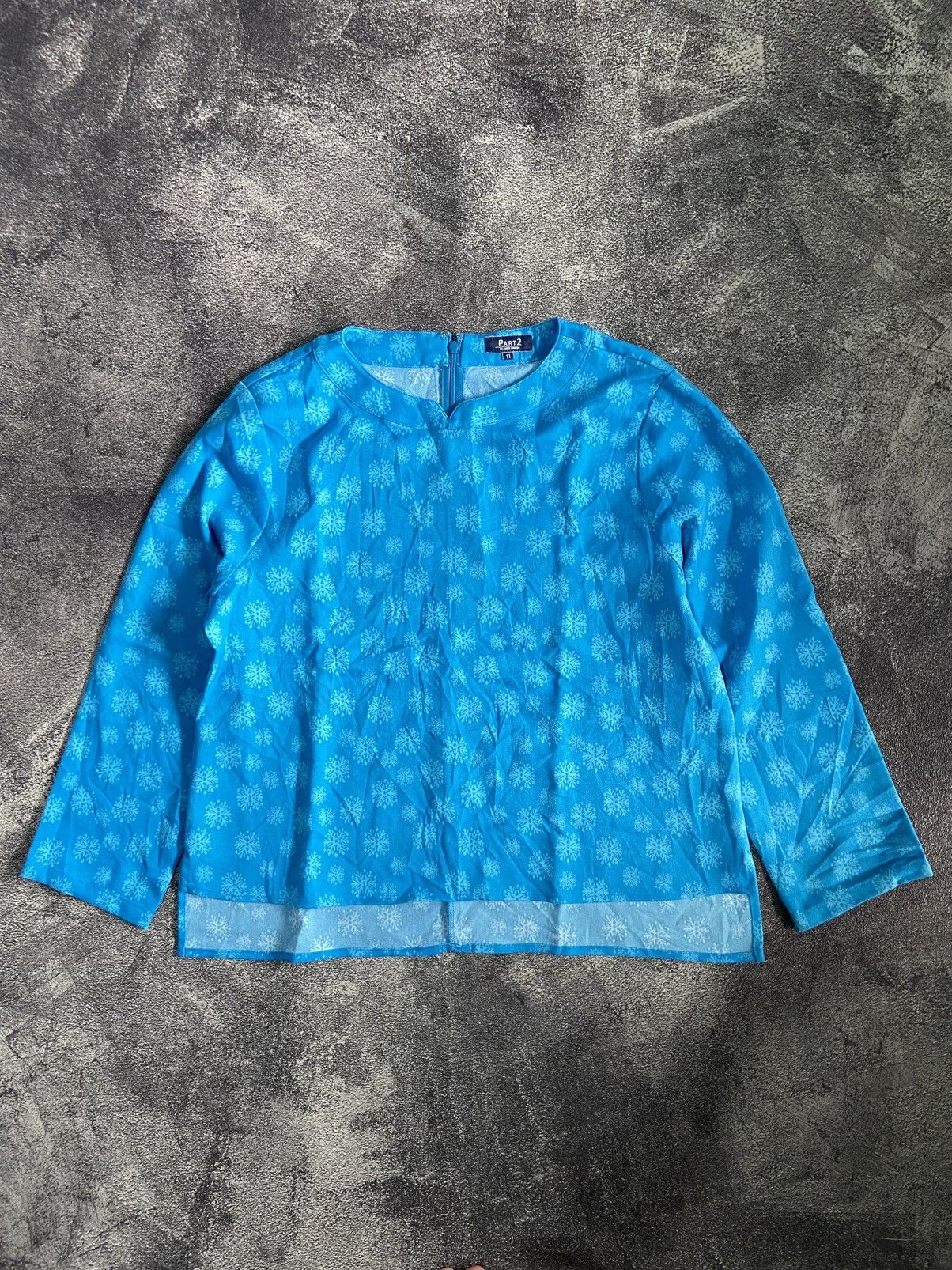 Designer × Japanese Brand × Junko Shimada Part 2 By Junko Shimada V Neck Blue Size US M / EU 48-50 / 2 - 1 Thumbnail