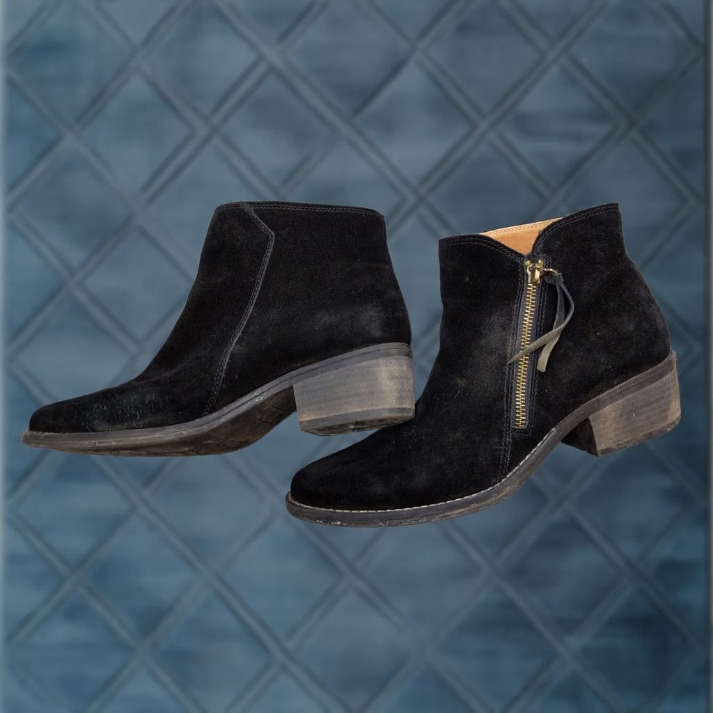 Vintage White Mountain Boots Womens Size 10 42 Black Suede Ankle Zip Block Heel W34730 Size US 10 / IT 40 - 1 Thumbnail