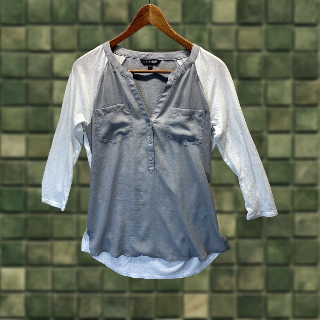 Express Express Blouse Shirt 3/4 Sleeve Sheer Colorblock V-Neck Button Gray/Ivory S Size S / US 4 / IT 40 - 1 Thumbnail