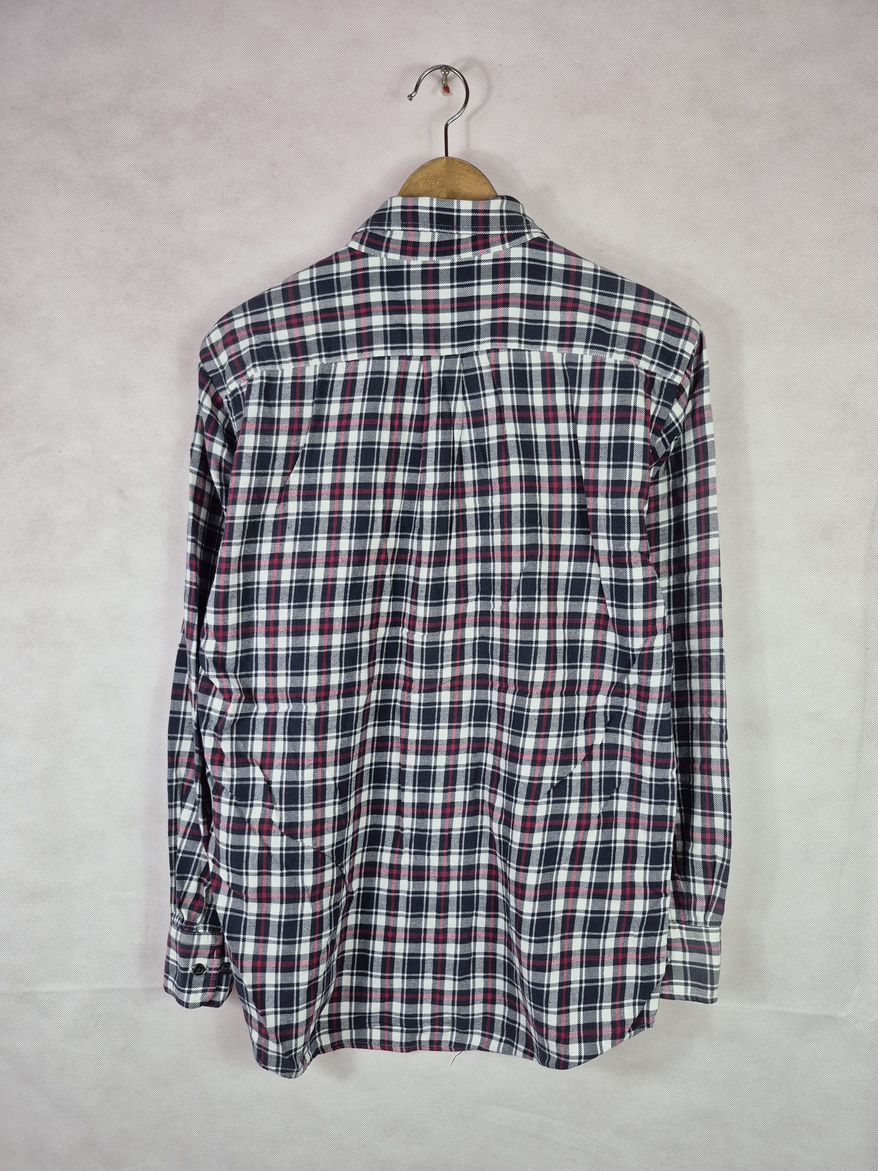 Uniqlo 🔥 Uniqlo Checkered Button Up Shirt Casual Size US M / EU 48-50 / 2 - 4 Thumbnail