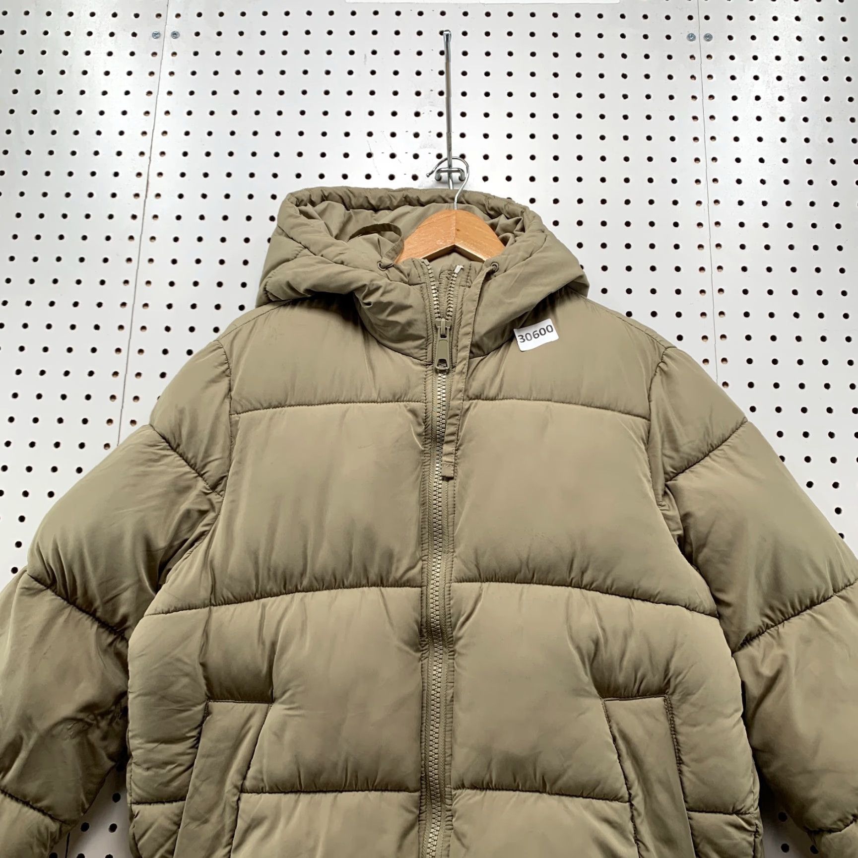 H&M VINTAGE H&M Puffer Jacket Beige Hooded Womens XS Full Zip Hoodie 23.5x25 - (adjusted to standard structure) Size XS / US 0-2 / IT 36-38 - 6 Thumbnail