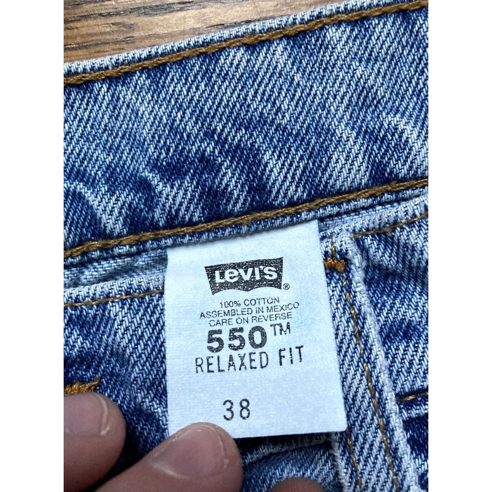 Levi's VINTAGE Levi's 550 Relaxed Fit Denim Shorts Orange Tab Sz 38 Light Wash 90s Mens Jeans Shorts Size US 38 / EU 54 - 6 Thumbnail