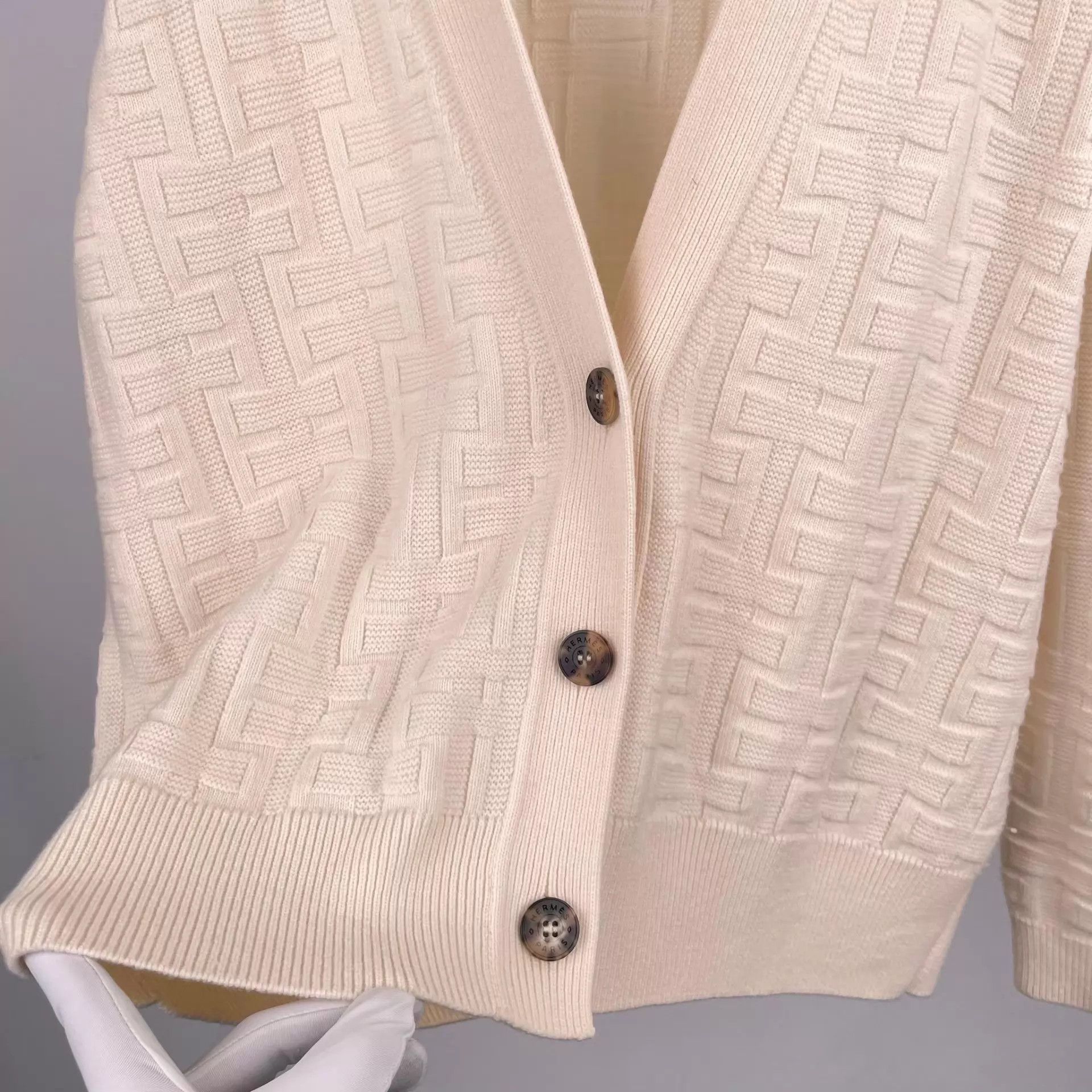 Hermes Hermès White Cardigan 38 Size S / US 4 / IT 40 - 8 Thumbnail