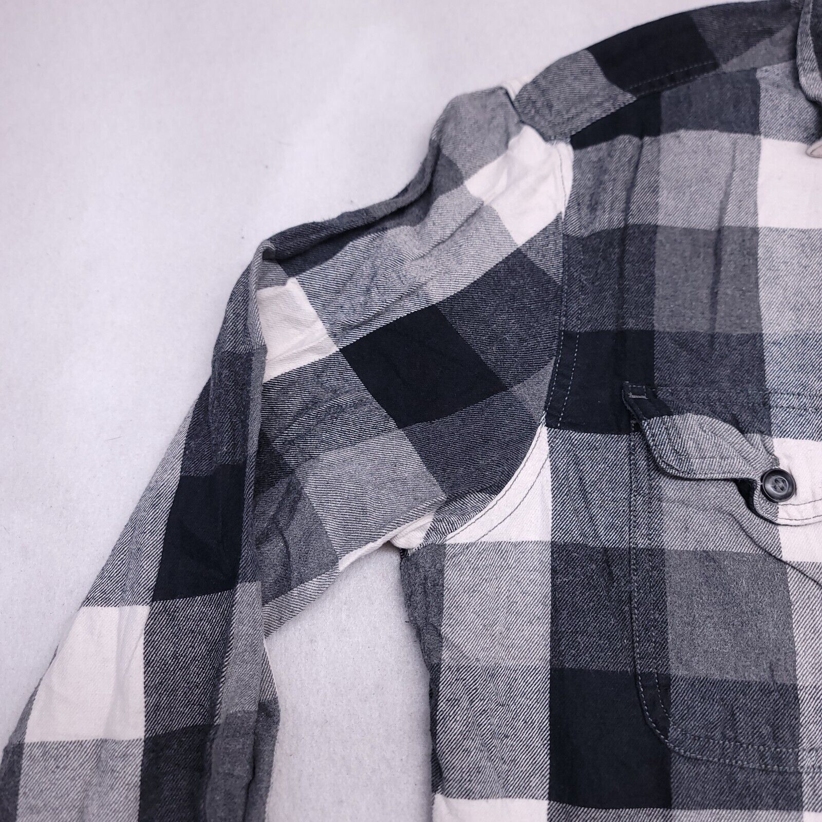 Sonoma Sonoma Gingham Flannel Shirt Mens Size M Gray Black White Size US M / EU 48-50 / 2 - 4 Thumbnail