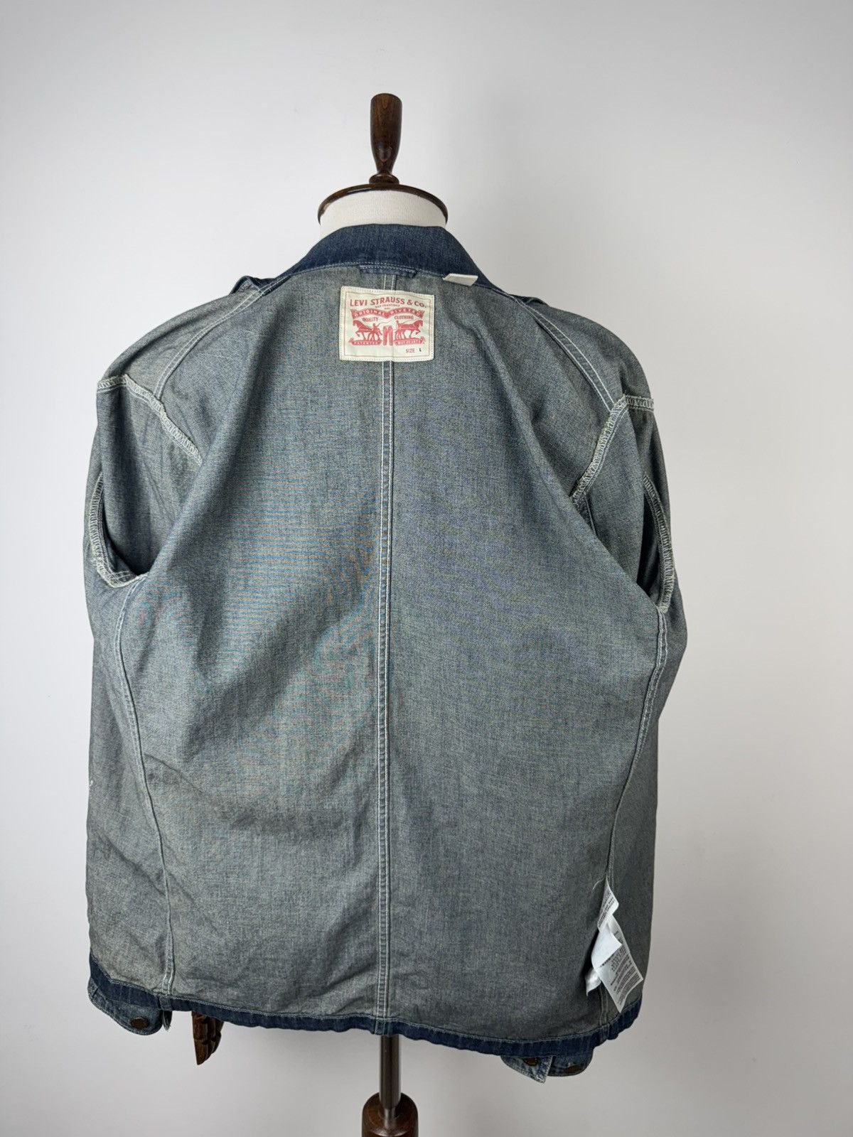 Levi's Men’s Vintage Levi’s Denim Jacket size L Size US L / EU 52-54 / 3 - 6 Thumbnail