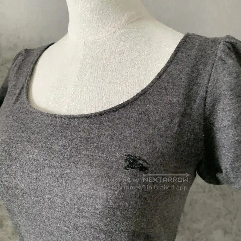 Burberry Burberry Women’s Charcoal Gray Short Sleeve T-Shirt. Size M / US 6-8 / IT 42-44 - 7 Thumbnail