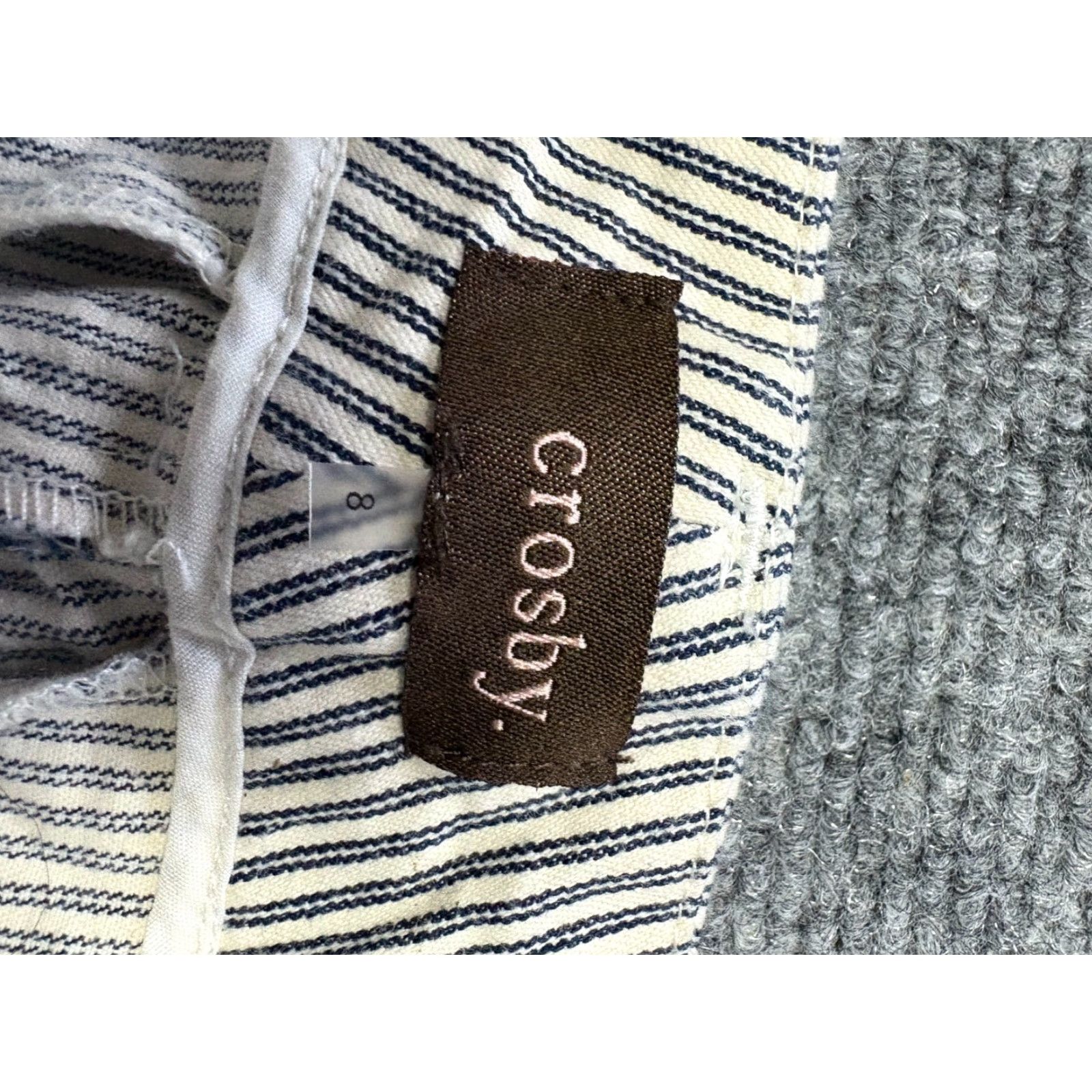 Vintage Crosby Shorts Womens Size 8 Blue White Pinstripe Casual Shorts Womens Mens? Girls? Size 30" / US 8 / IT 44 - 2 Thumbnail