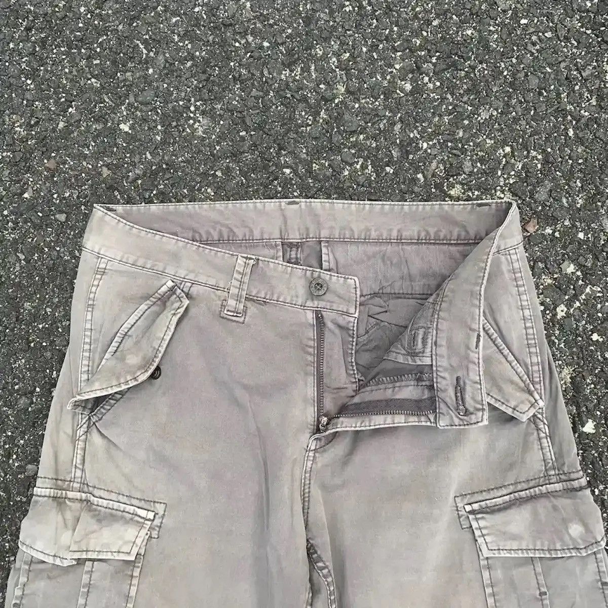 Japanese Brand JAPANESE VINTAGE UTILITY FADED TROUSERS CARGO PANTS W30 Size US 30 / EU 46 - 8 Thumbnail
