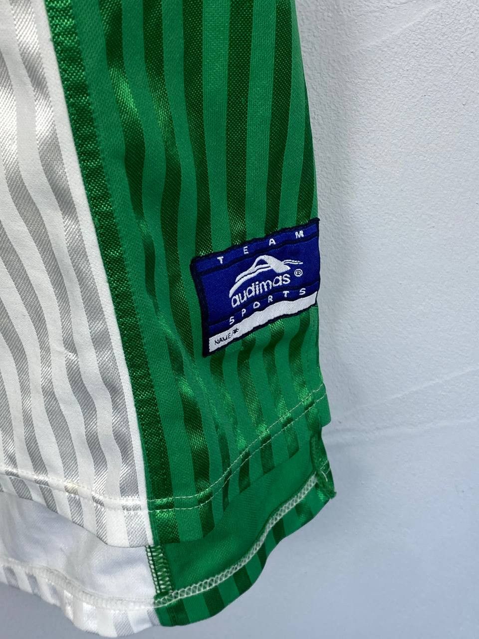 Vintage Hype Blockcore Soccer Vintage Ukraine Angel Jersey Size US XXL / EU 58 / 5 - 5 Thumbnail