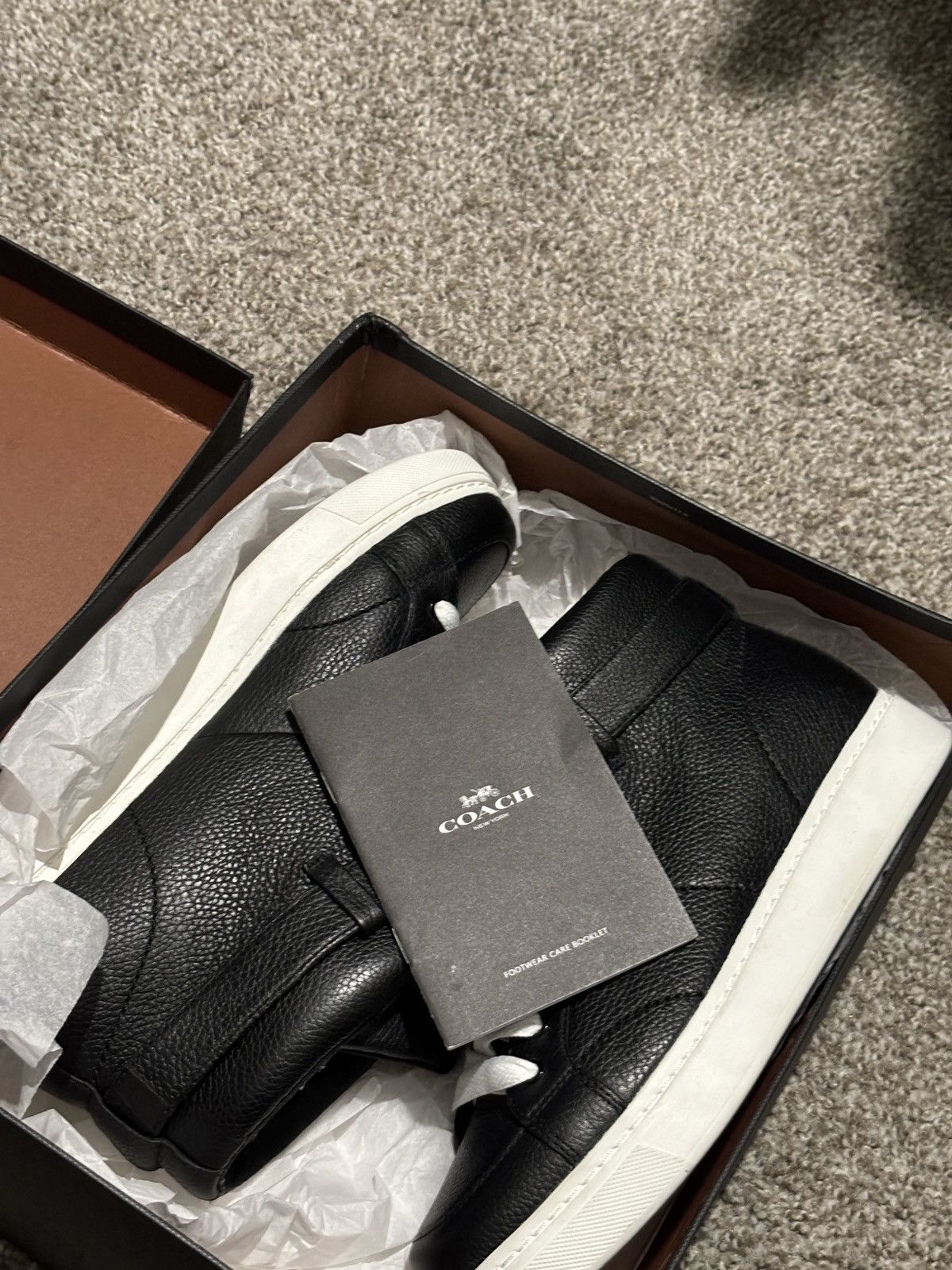 Coach Pebble leather Coach mid top shoes Size US 7.5 / EU 40-41 - 4 Thumbnail