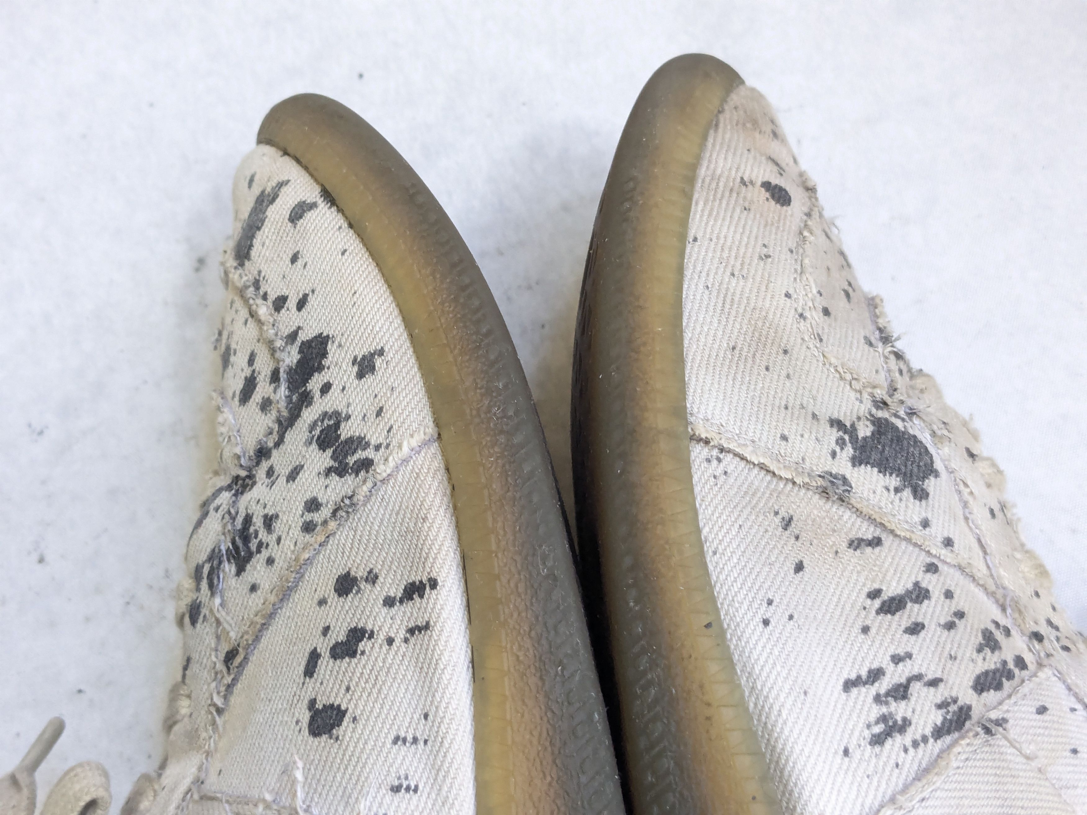 Maison Margiela Maison Margiela Gat Black Paint Splatter White Canvas 43 10 Size US 10 / EU 43 - 9 Thumbnail