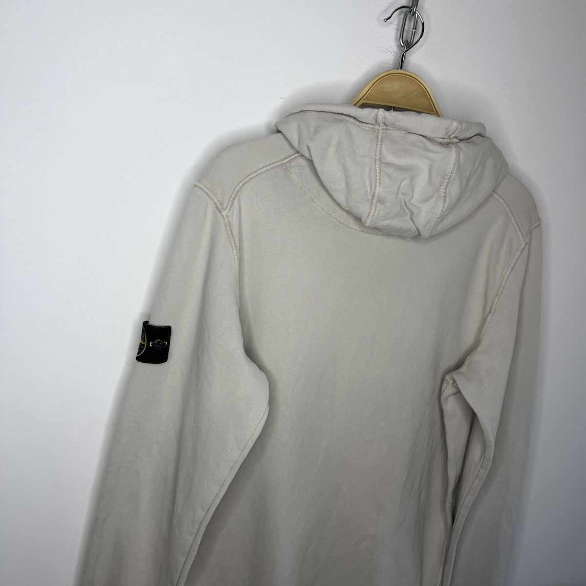 Stone Island Stone Island Hoodie Sweatshirt Hooded Beige Badge Logo Size US M / EU 48-50 / 2 - 9 Thumbnail