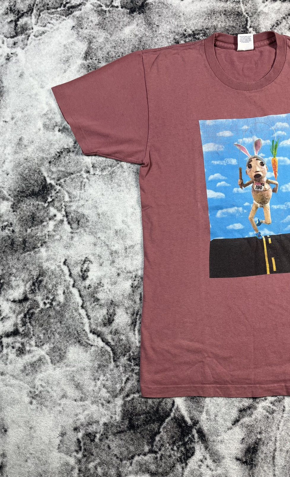 Supreme Supreme Runner Tee Dark Rose Bunny Graphic USA M Fits S-M Size US M / EU 48-50 / 2 - 2 Thumbnail
