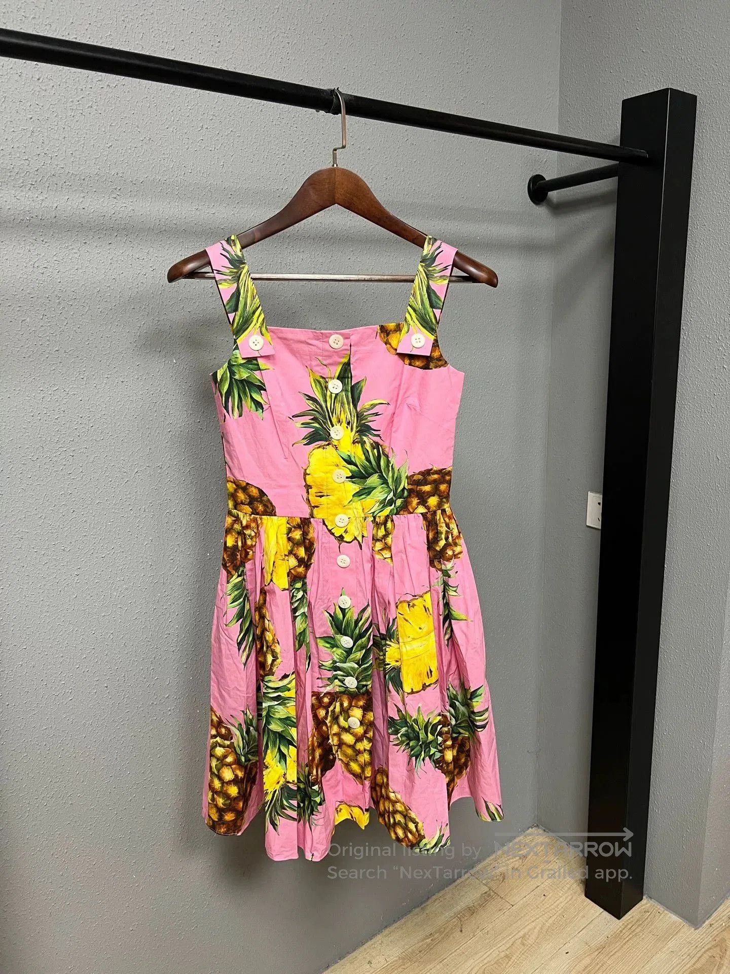 Dolce & Gabbana pink pineapple summer dress. Size M / US 6-8 / IT 42-44 - 1 Thumbnail