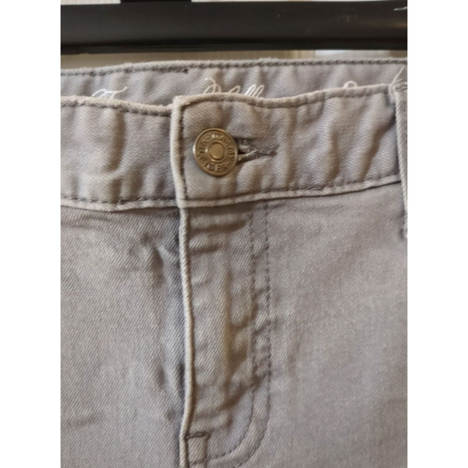 Tommy Hilfiger Tommy Hilfiger Shorts 8 Womens Regular Gray Color Cotton Blend Logo Pockets Casual Modern Outdoor Women Size 30" / US 8 / IT 44 - 3 Thumbnail