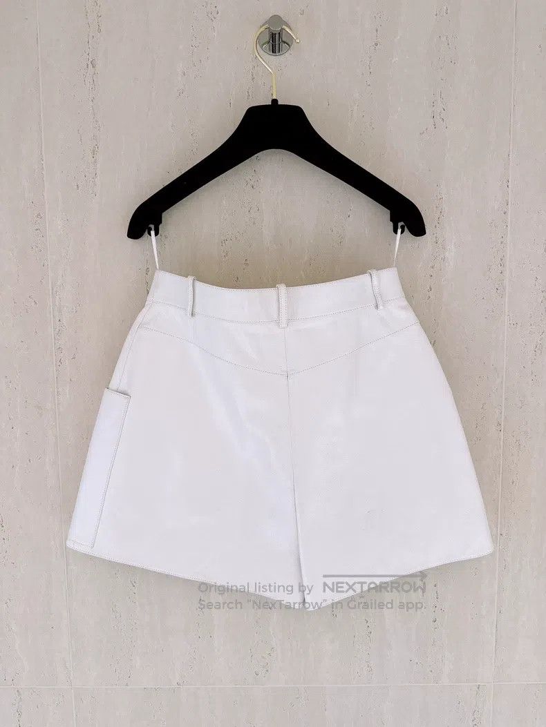 Chanel Chanel 23P Spring and Summer Preview Pearly White Lambskin Size 24" / US 00 / IT 34 - 2 Thumbnail