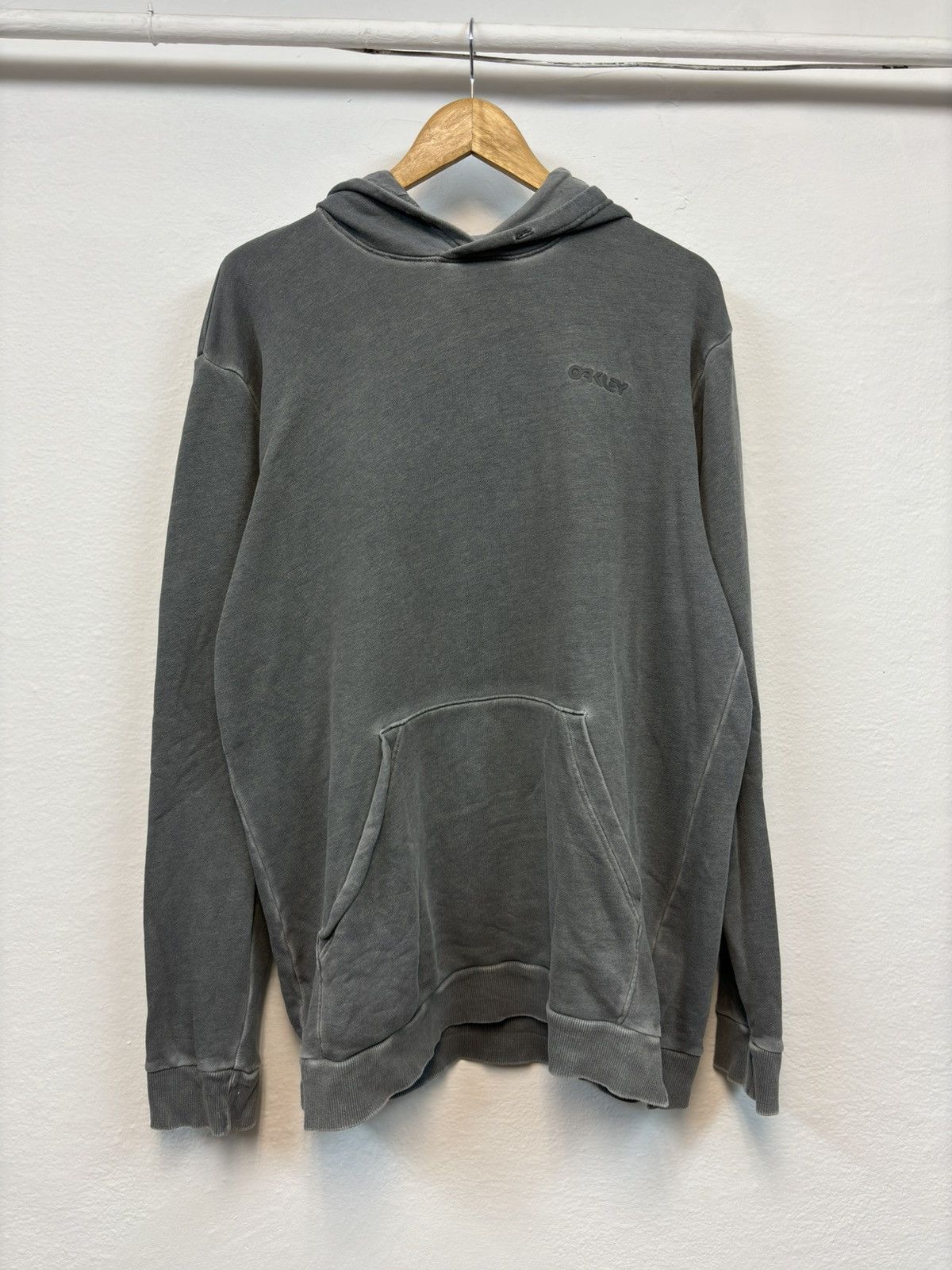 Oakley × Vintage Crazy Y2K Oakley Essential Spellout Hoodie Rare 90s y2k rare Size US L / EU 52-54 / 3 - 1 Thumbnail
