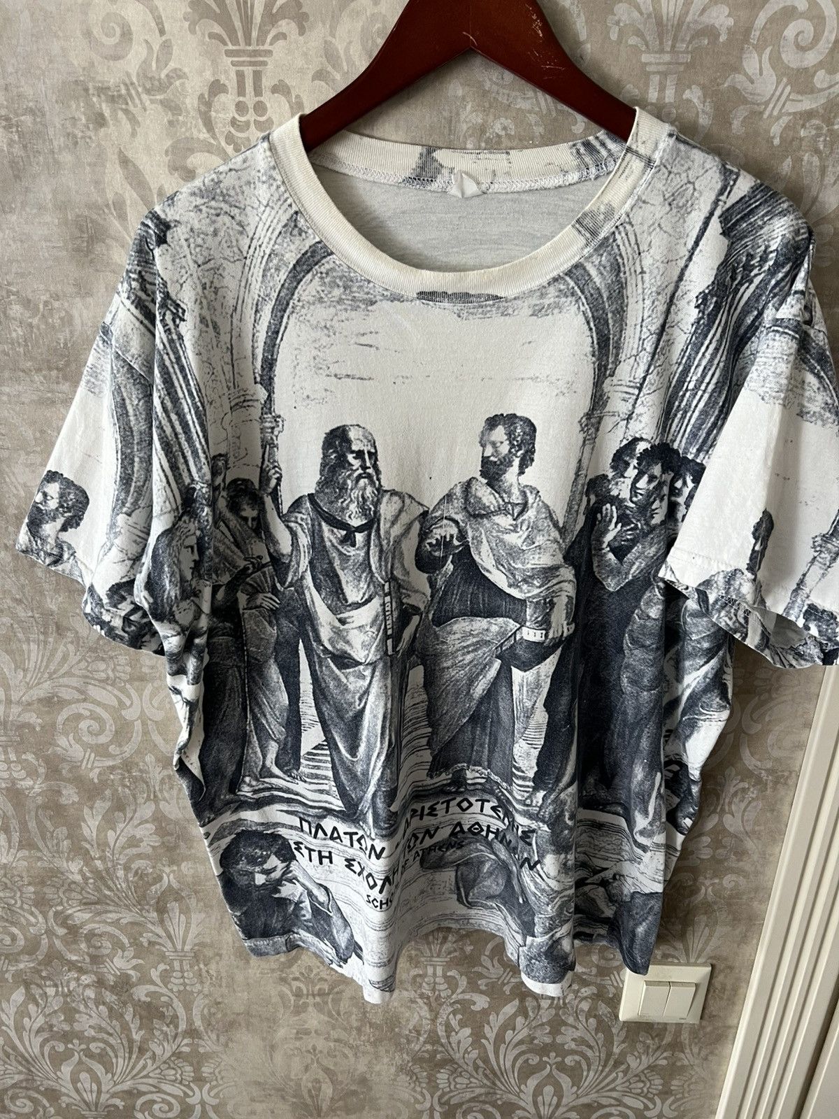 Vintage Vintage All Over Print School of Athens Philosophy Graphic T Size US L / EU 52-54 / 3 - 3 Thumbnail