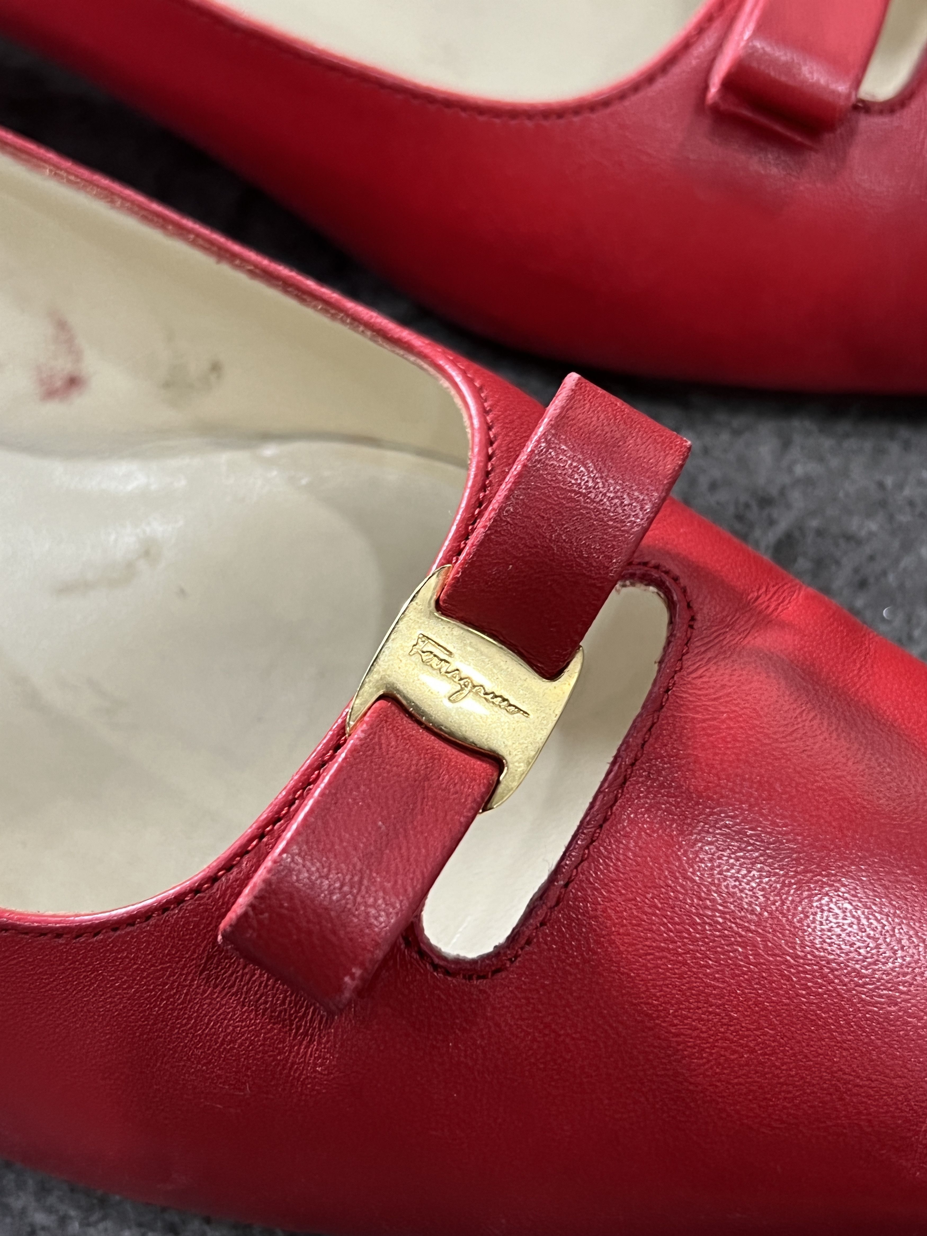 Salvatore Ferragamo Ferragamo Red Leather Bow Pumps 7.5D Vintage Size US 5 / IT 35 - 5 Thumbnail