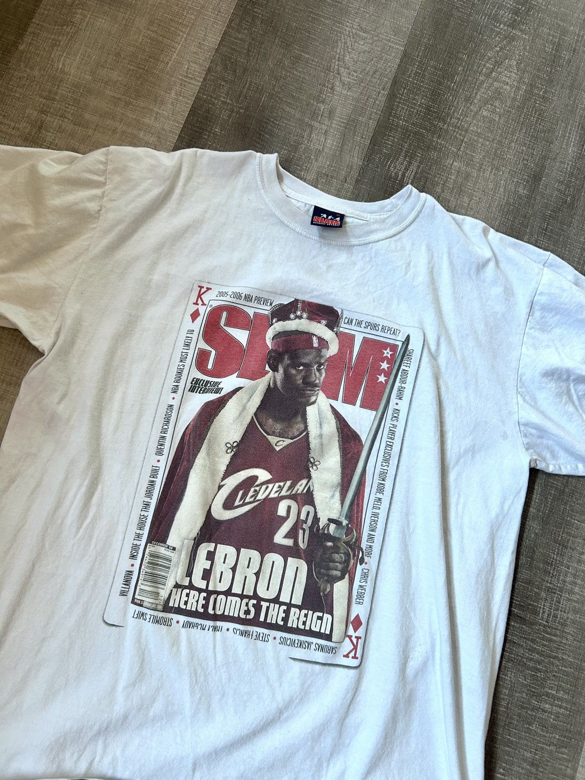 Vintage King LeBron 👑 Size US XL / EU 56 / 4 - 1 Thumbnail