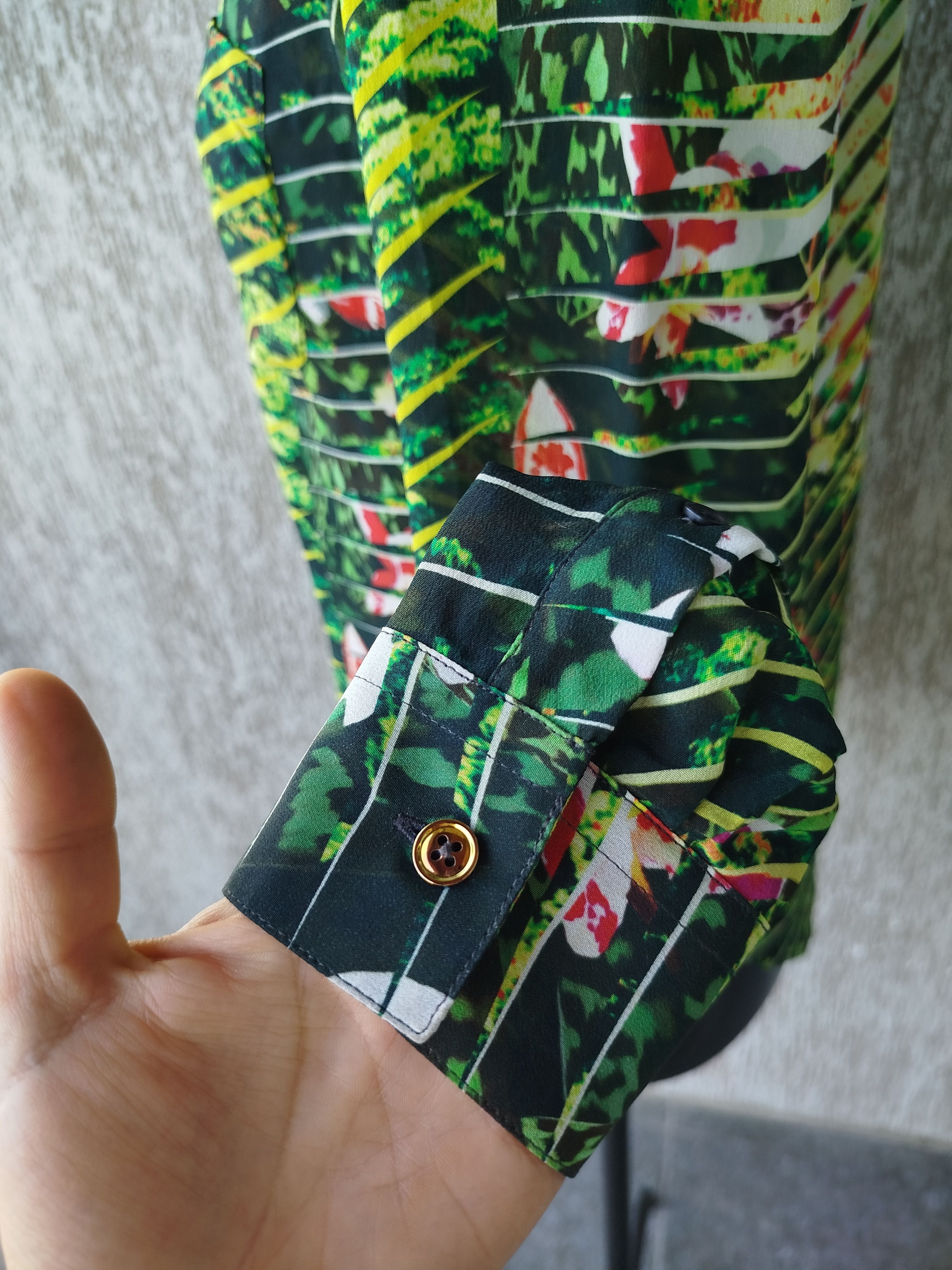 Kenzo Blouse Long Sleeve Tropical Floral 100% Silk Size 34/XS Size XS / US 0-2 / IT 36-38 - 9 Thumbnail