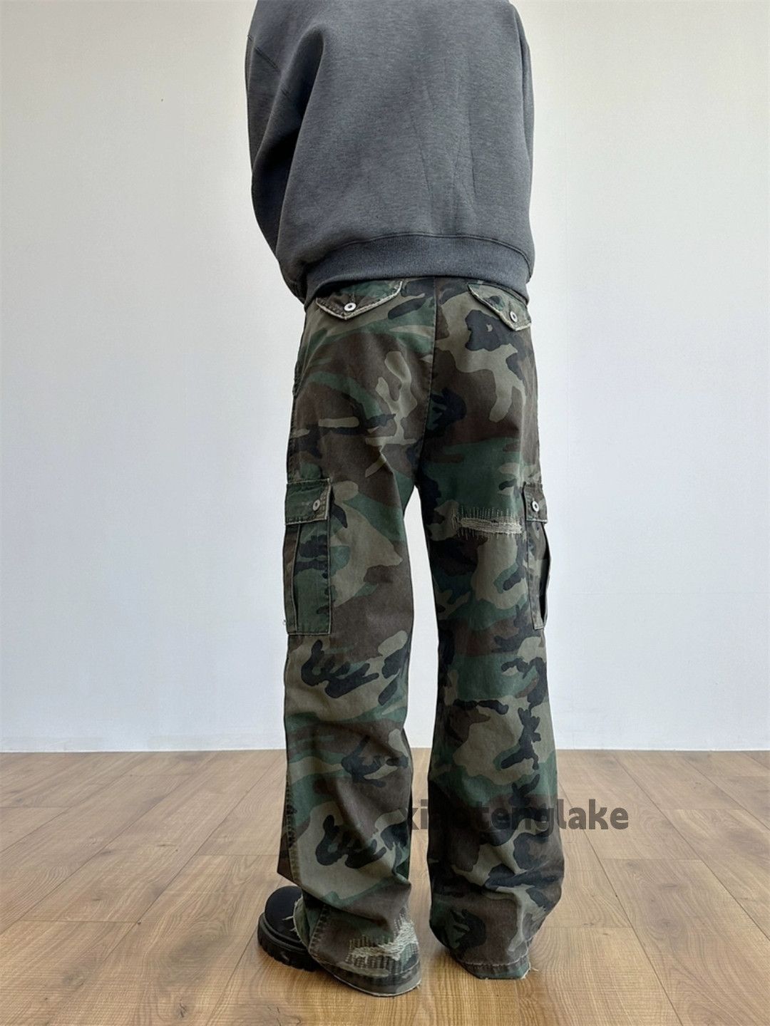 Designer × Japanese Brand × Vintage Utility military camo cargo yuppie bootcut ripped pants Size US 34 / EU 50 - 5 Thumbnail