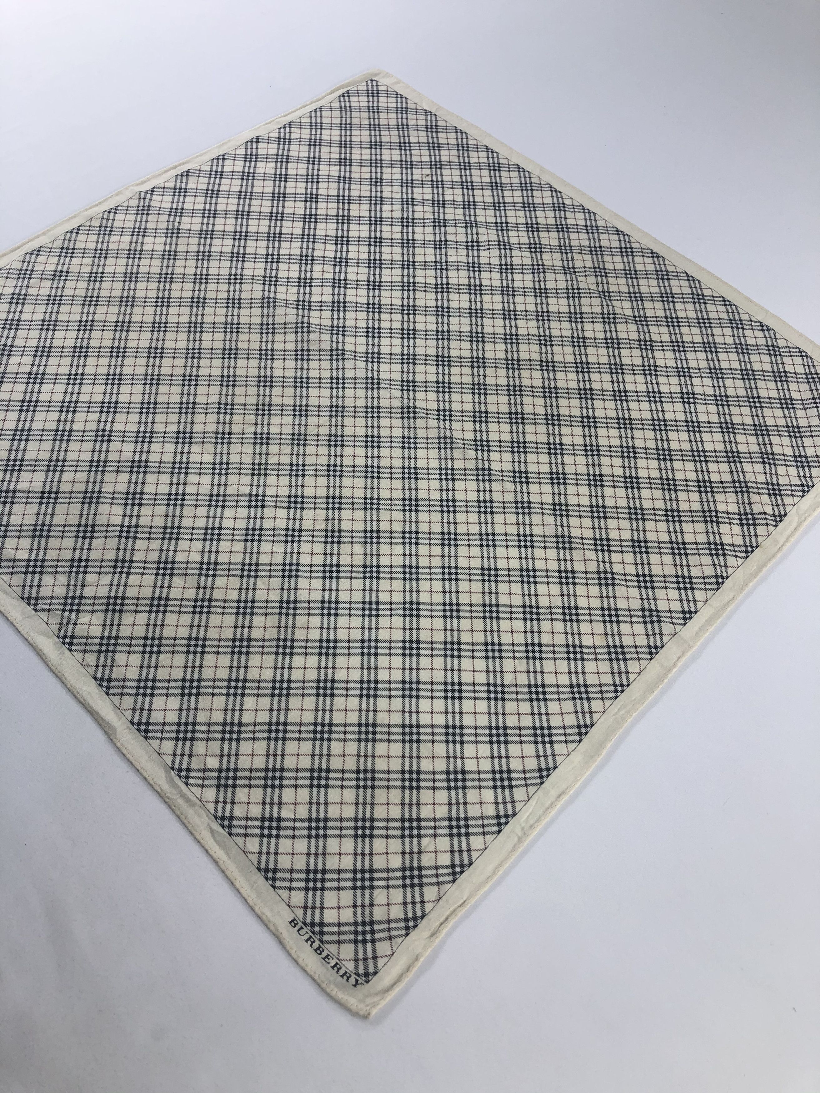 Burberry Burberry Handkerchief / Bandana / Neckerchief Size ONE SIZE - 3 Thumbnail