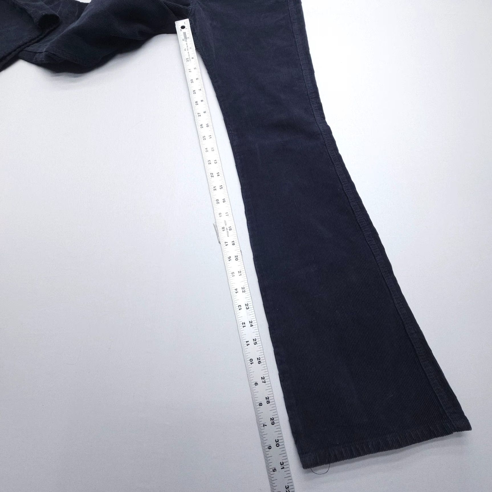 Brandy Melville Brandy Melville Jeans Flared 5-Pocket Dark Blue 28 in Inseam 31 in Small Size S Women City Vintage No Size 28" / US 6 / IT 42 - 4 Thumbnail