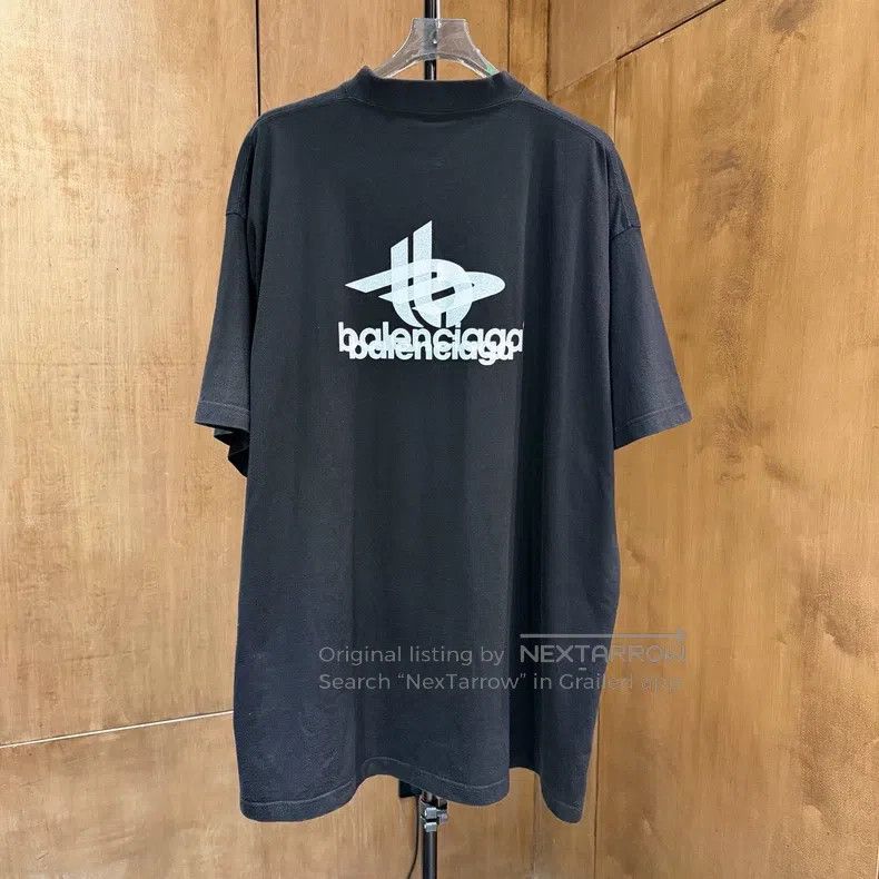Balenciaga Balenciaga Phantom logo black short-sleeve Size US XL / EU 56 / 4 - 2 Thumbnail