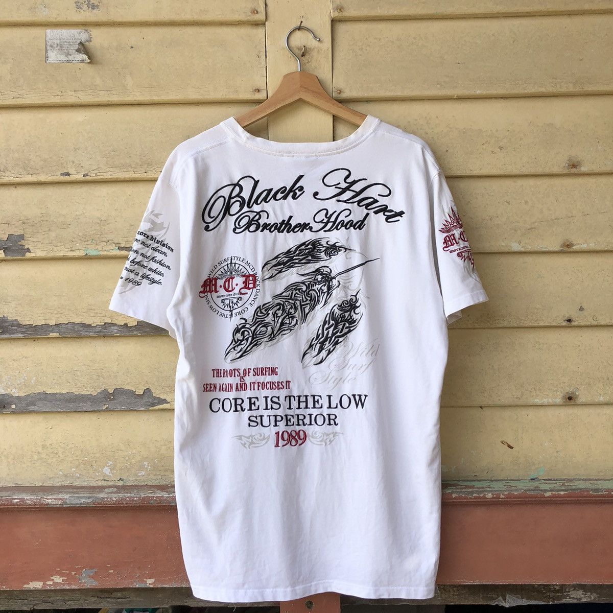 Japanese Brand MCD More Core Division Embroided Tshirt Size US XL / EU 56 / 4 - 1 Thumbnail