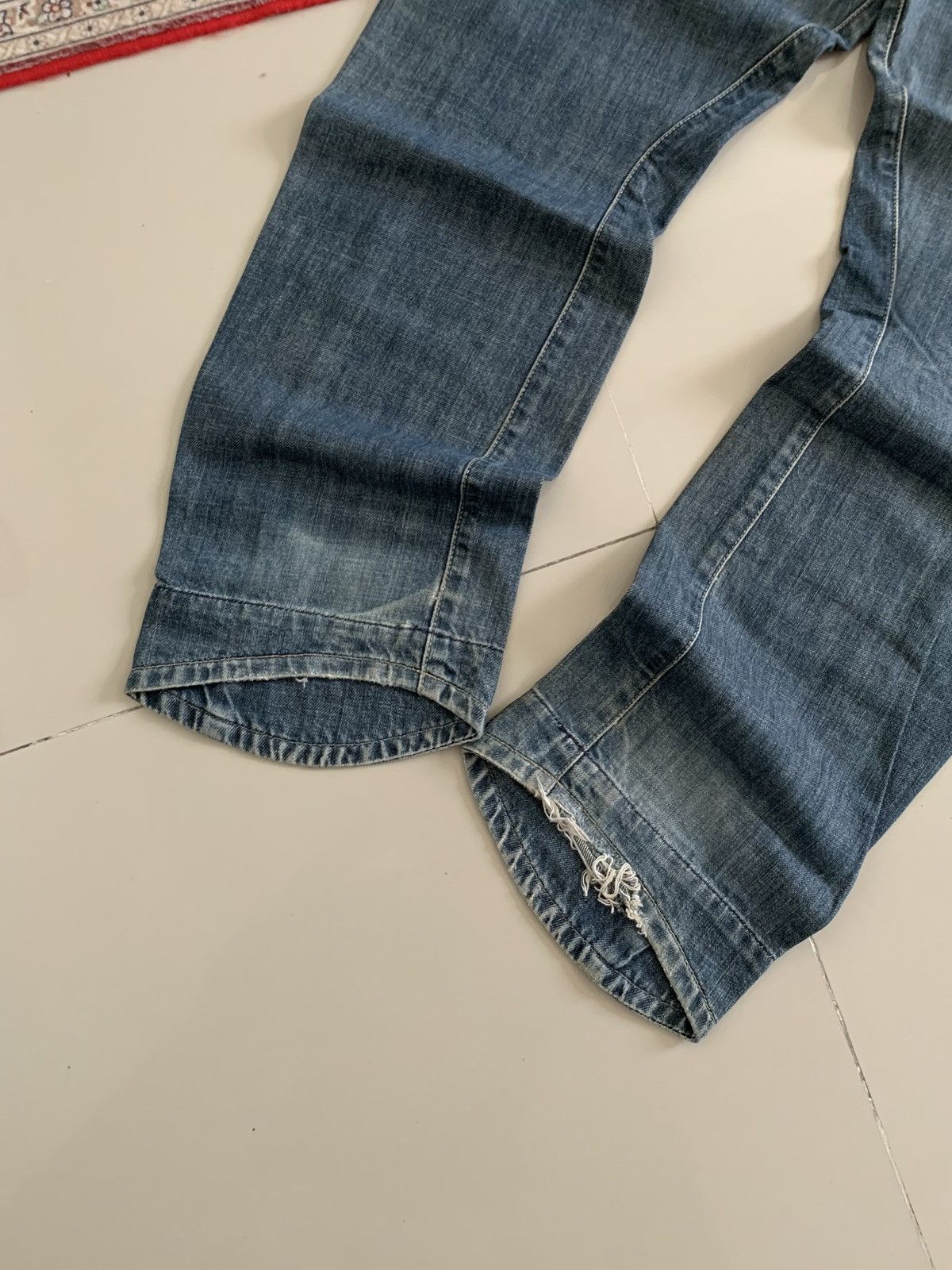 Levi's Vintage Clothing Vintage Levi’s Engineered Faded Baggy Jeans 34 Size US 34 / EU 50 - 2 Thumbnail