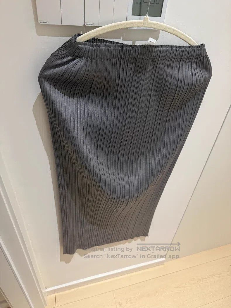 Issey Miyake Issey Miyake size:3 Grey Midi Skirt Size 22" - 5 Thumbnail