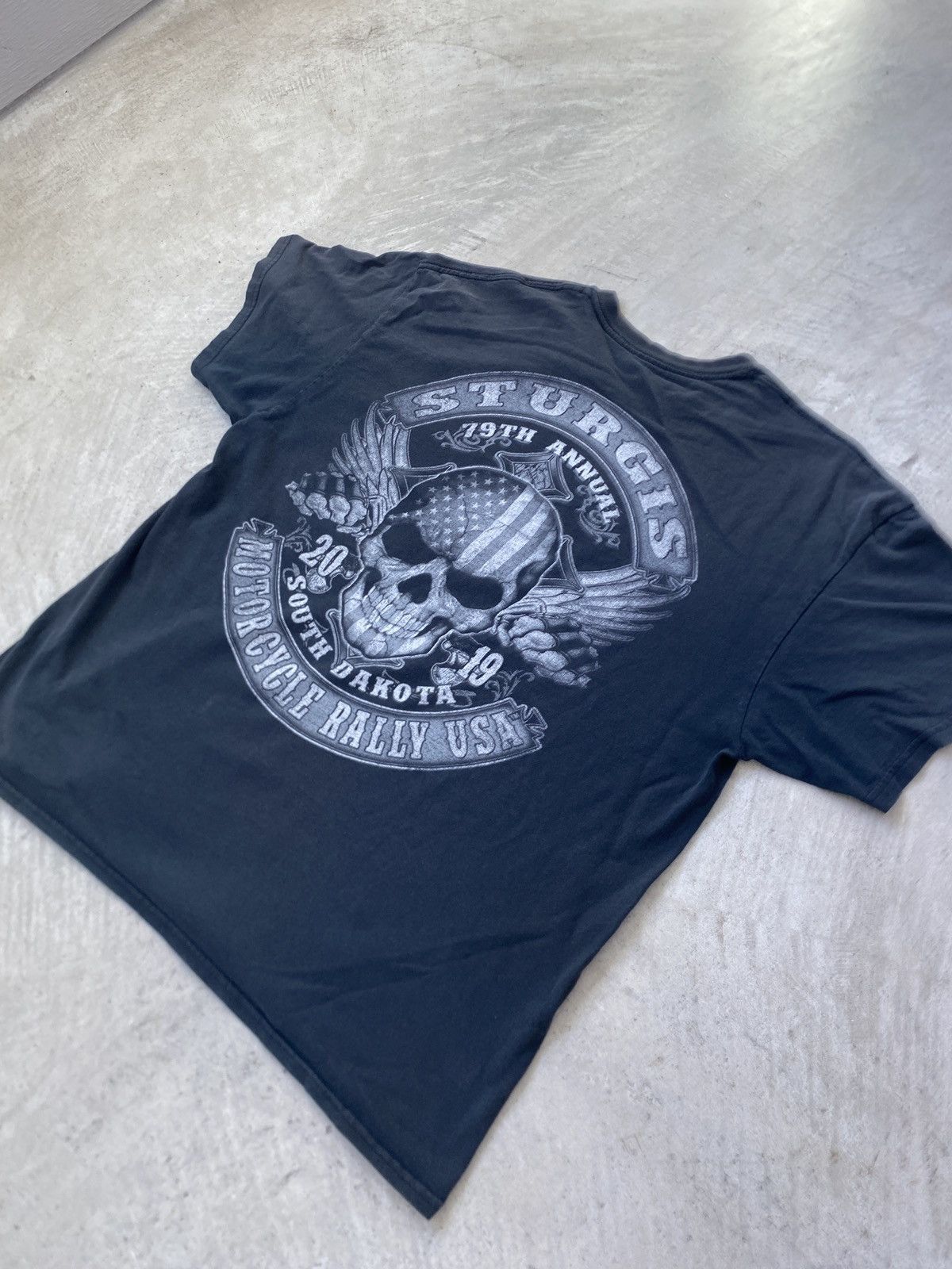 Vintage Sturgis 79th Annual Motorcycle Rally South Dakota TShirt Size US XL / EU 56 / 4 - 7 Thumbnail