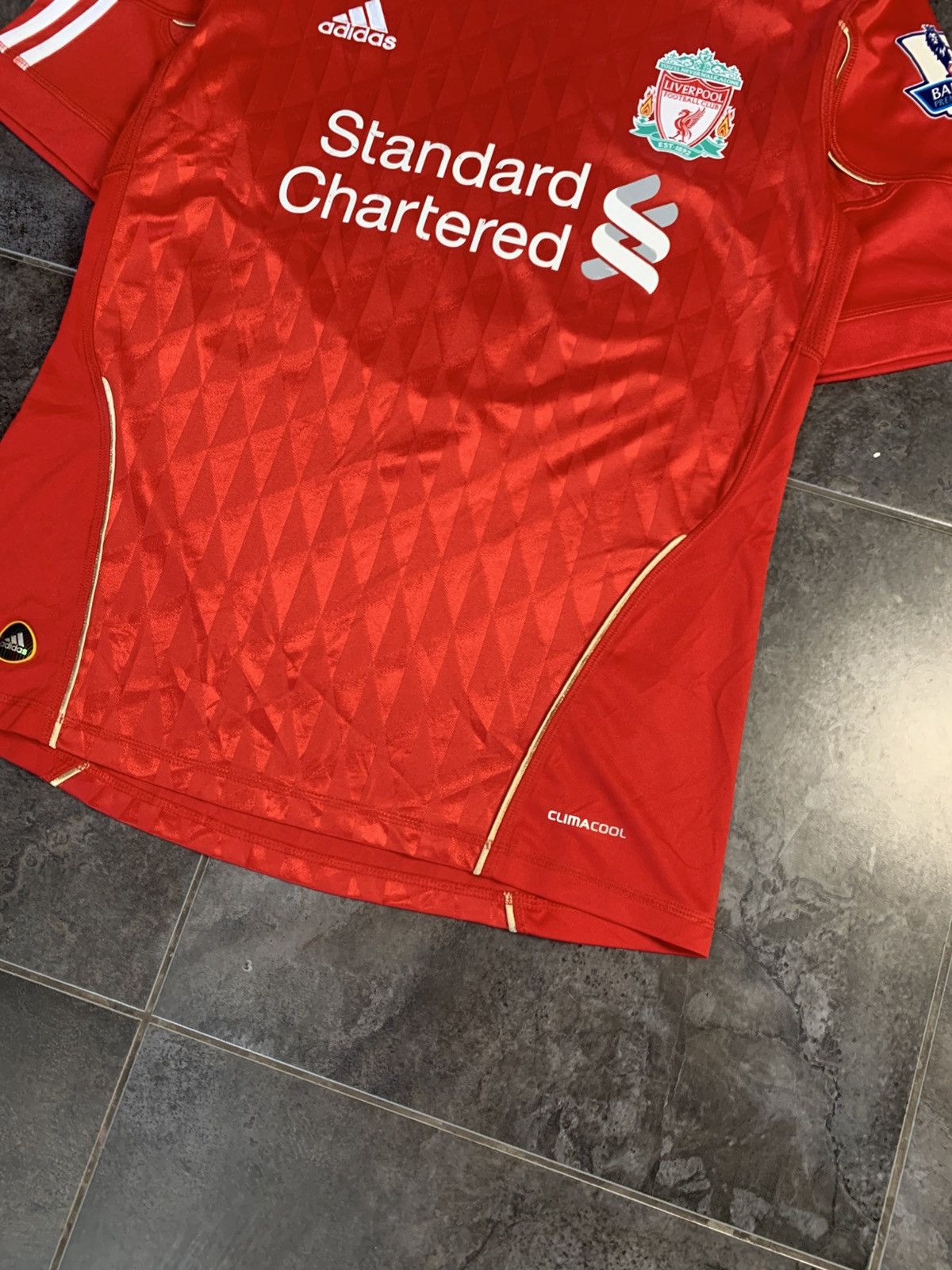 Adidas Gerrard Vintage Liverpool Jersey Size US S / EU 44-46 / 1 - 3 Thumbnail