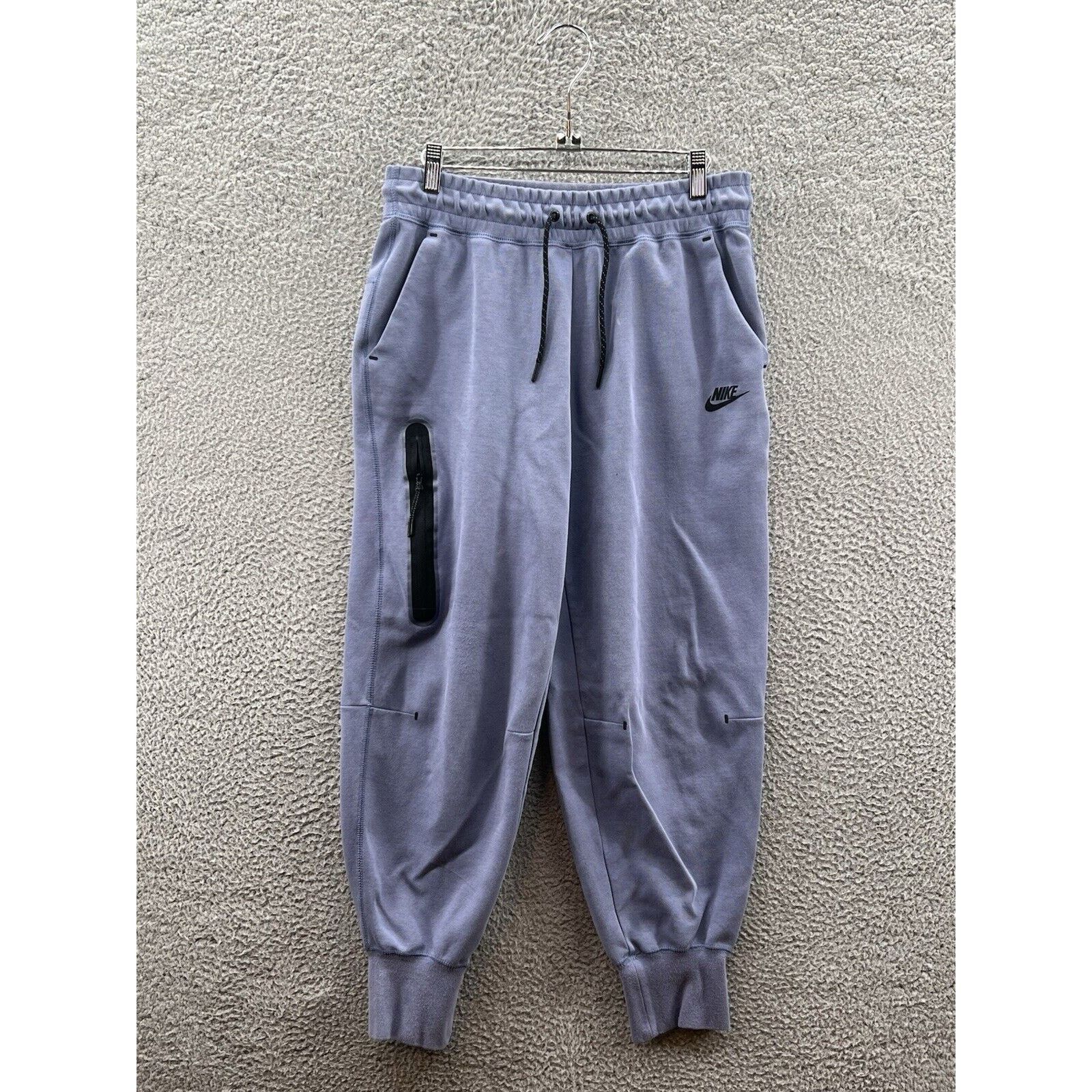 Nike Nike Tech Fleece Sweatpants Women’s Size Medium CW4292-482 Size 28" / US 6 / IT 42 - 1 Thumbnail