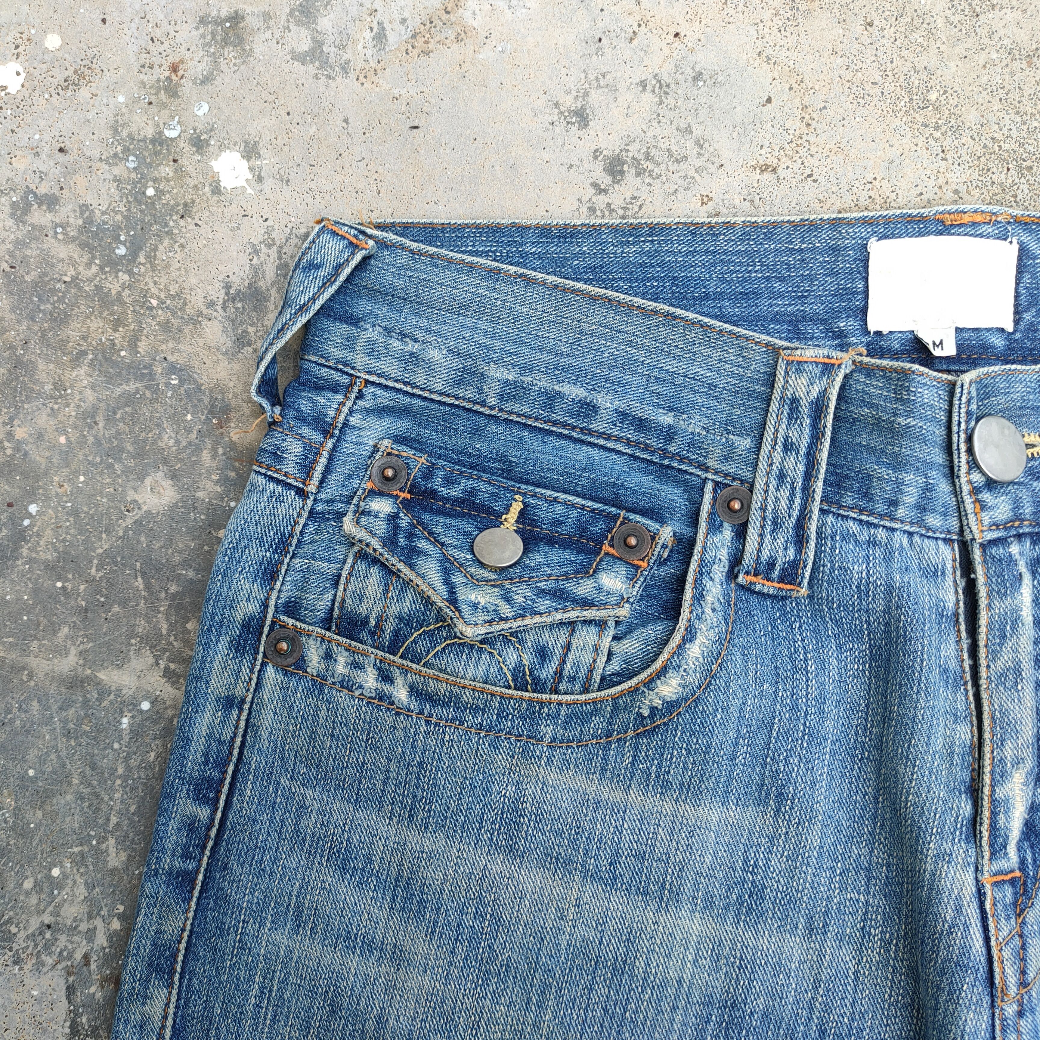 Japanese Brand FLARE VINTAGE JAPANESE FADED DISTRESSED JEANS DENIM PANTS Size US 32 / EU 48 - 7 Thumbnail