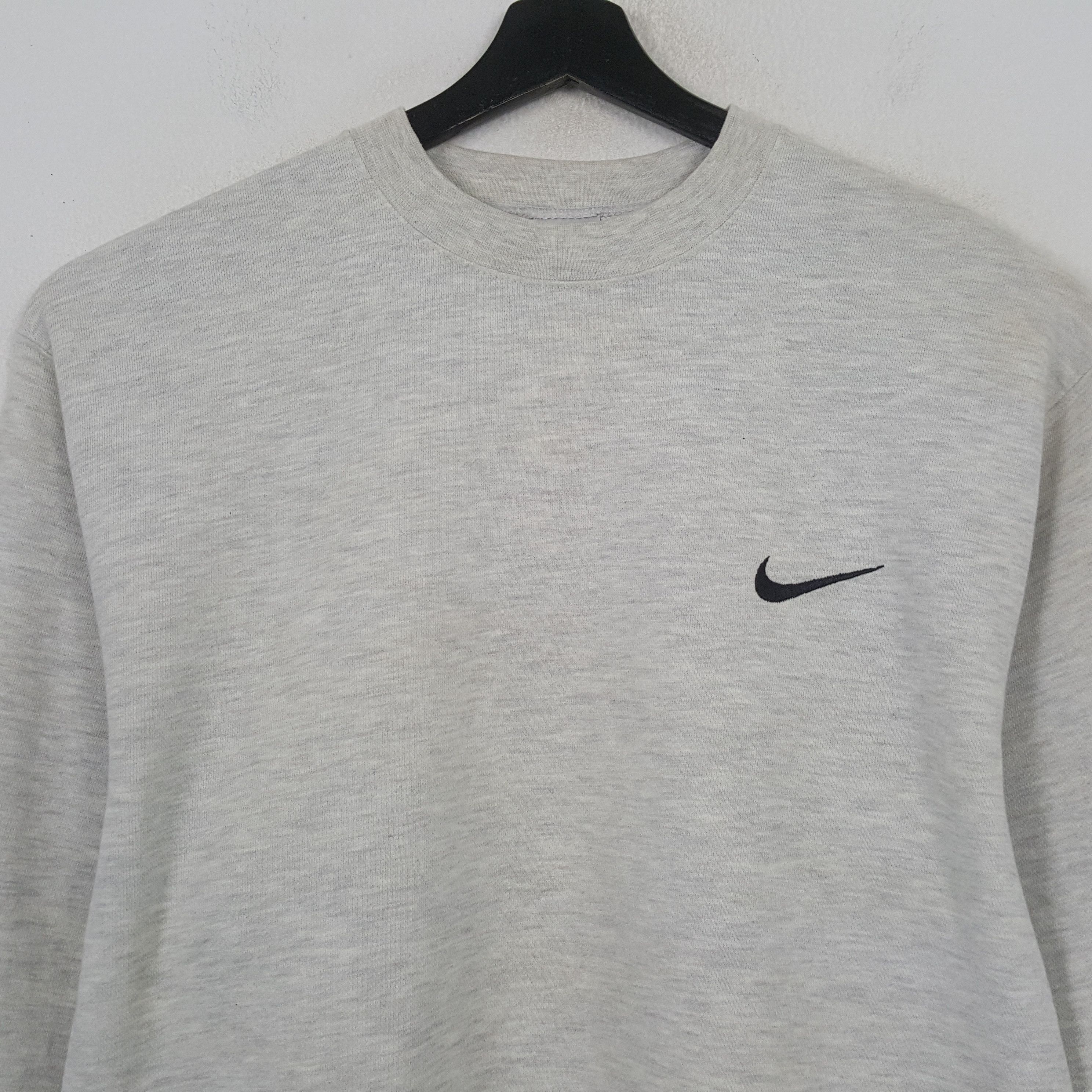 Nike Nike Small Logo Design Sweatshirt RR6 Size US L / EU 52-54 / 3 - 2 Thumbnail