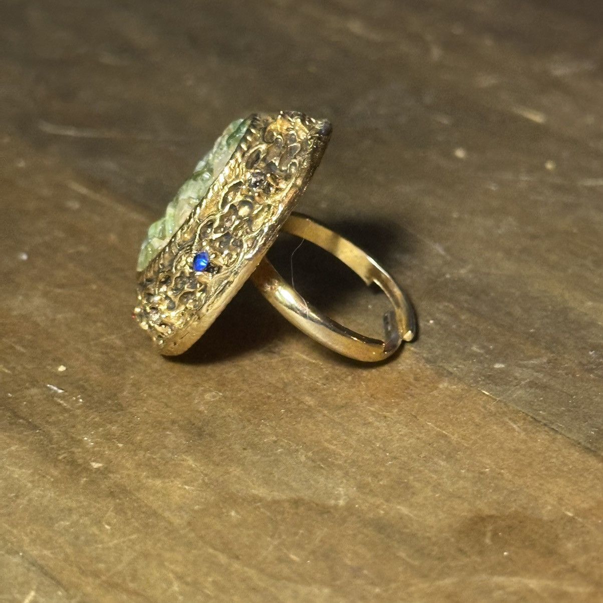 Vintage Vintage gold tone ornate jade chip statement ring Size ONE SIZE - 5 Thumbnail