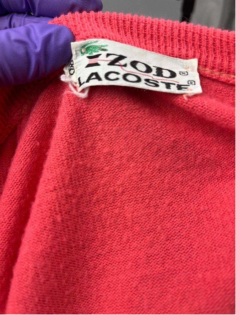 Izod IZOD Lacoste pink VNeck Sweater 1980s Alligator Logo Size US XL / EU 56 / 4 - 4 Thumbnail