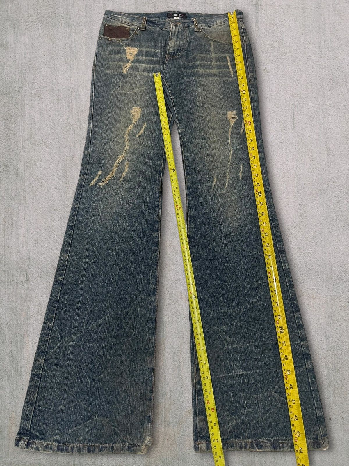 LOWBOX Vintage Lowbox Bondage Rivet Distressed Mudwash Flare Jeans Size US 32 / EU 48 - 17 Thumbnail
